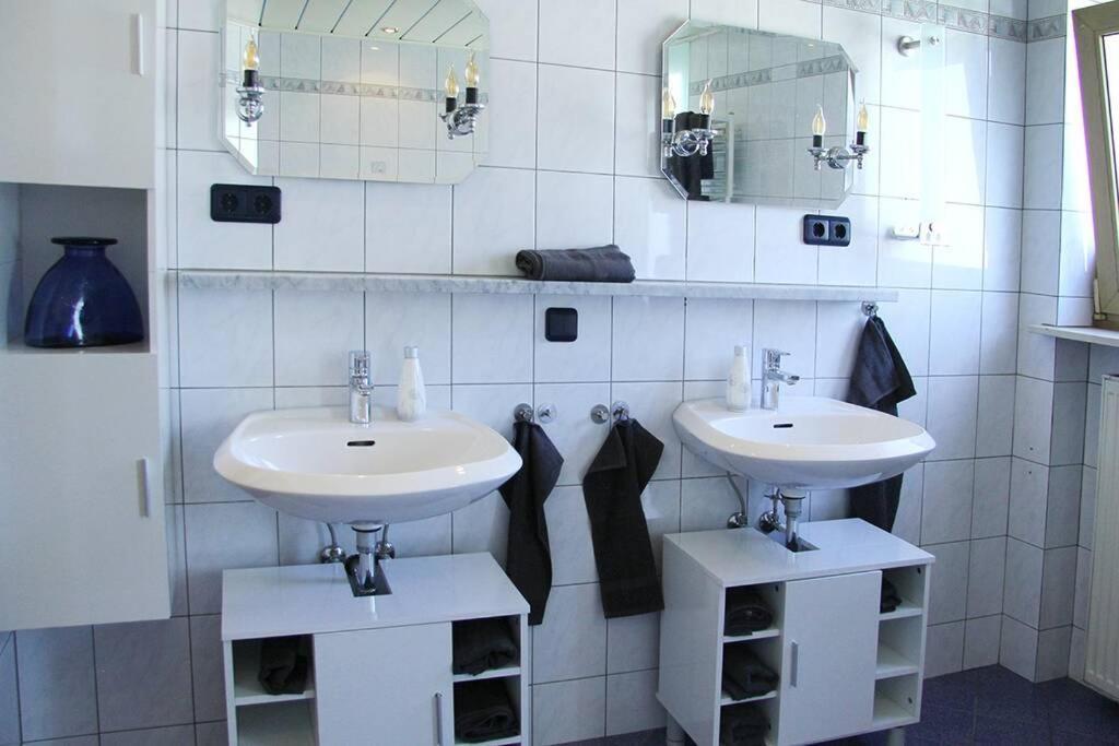 Schoene Helle Ferienwohnung In Waldnaehe Berching Dış mekan fotoğraf