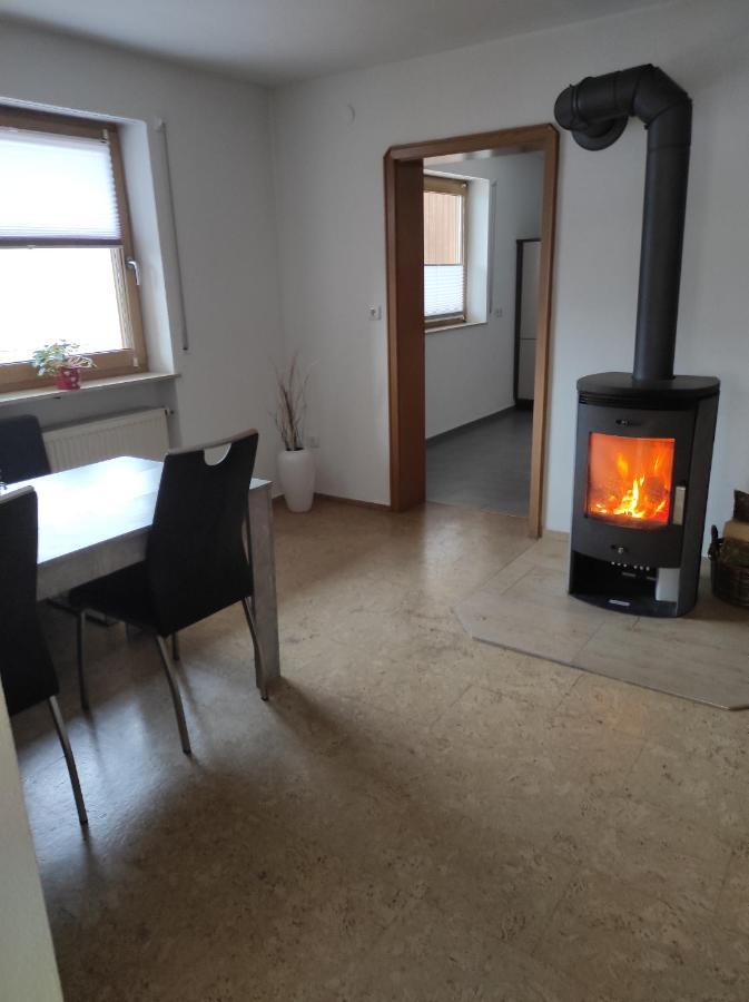 Schoene Helle Ferienwohnung In Waldnaehe Berching Dış mekan fotoğraf